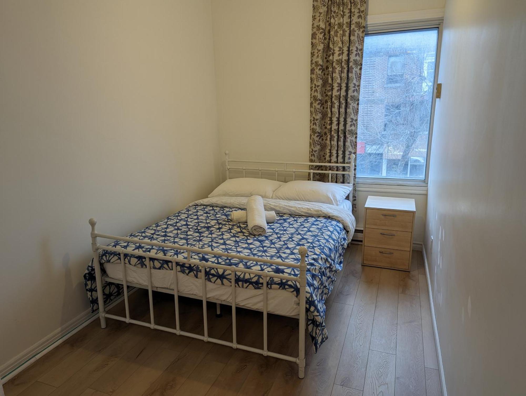 Harmony Near Metro Monk Station With Self Check-in Guest house Montreal